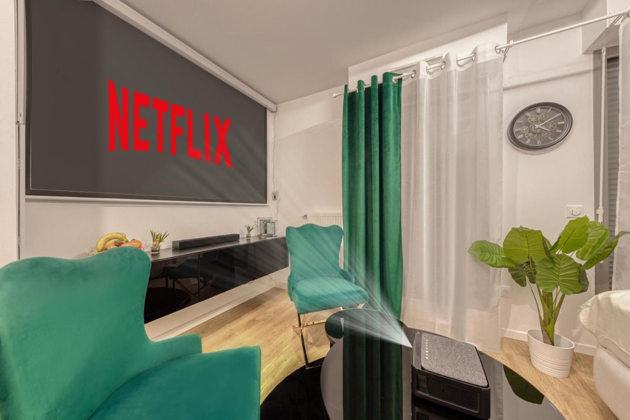 Cinema Moon Luxury - Gare 3Min - Proche Paris Διαμέρισμα Massy  Εξωτερικό φωτογραφία